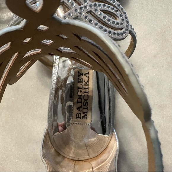 Badgley Mischka Womens Tempe Platino Sandals in Silver Platinum Size 7.5 - Picture 13 of 15